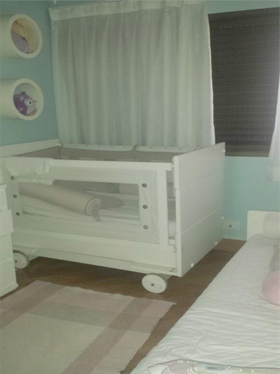 Apartamento à venda com 3 quartos, 130m² - Foto 2