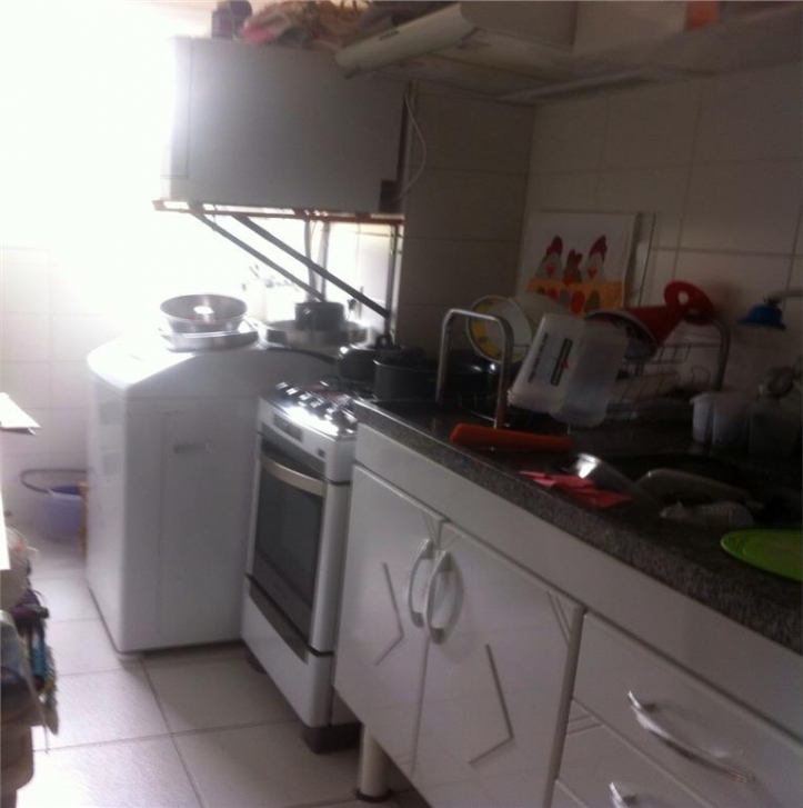 Apartamento à venda com 2 quartos, 42m² - Foto 8