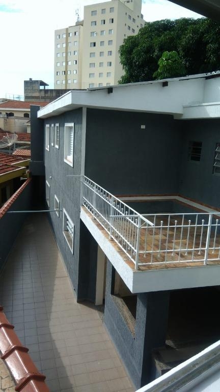 Sobrado à venda com 3 quartos, 300m² - Foto 2