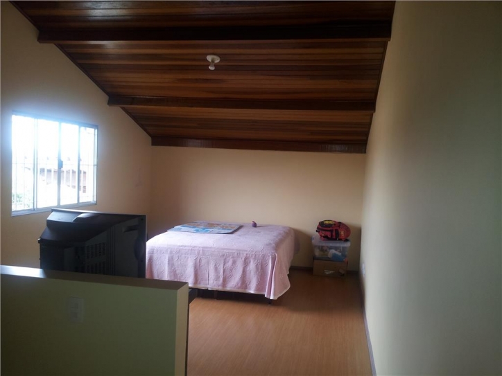 Casa à venda com 2 quartos, 220m² - Foto 22