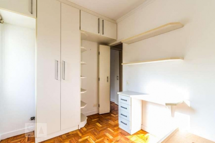 Apartamento à venda com 3 quartos, 108m² - Foto 2