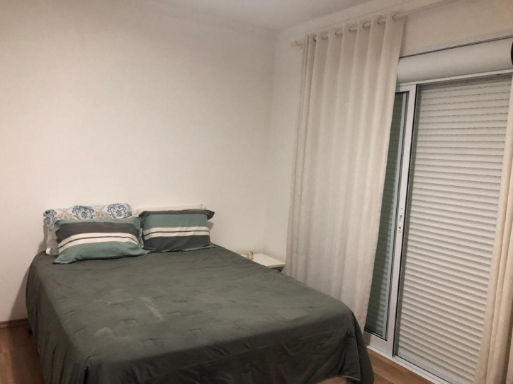 Sobrado à venda com 3 quartos, 200m² - Foto 2