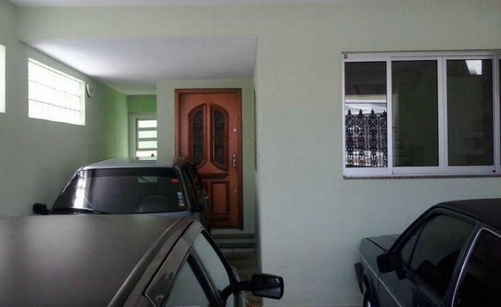 Sobrado à venda com 3 quartos, 150m² - Foto 1