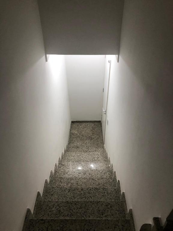 Sobrado à venda com 3 quartos, 200m² - Foto 21