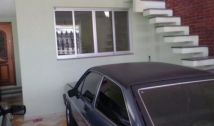 Sobrado à venda com 3 quartos, 150m² - Foto 2