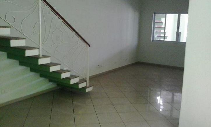 Sobrado à venda com 3 quartos, 150m² - Foto 4