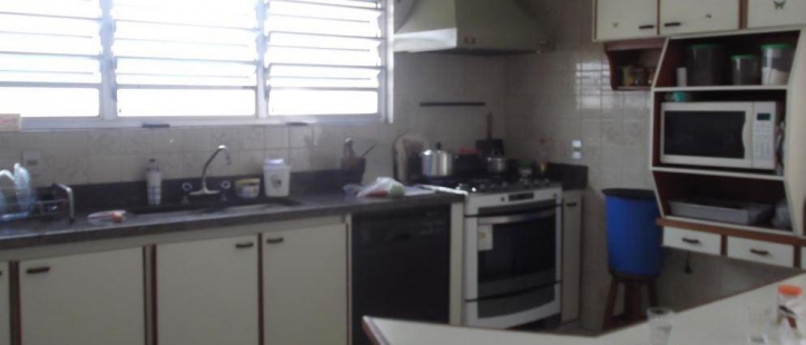 Sobrado à venda com 3 quartos, 180m² - Foto 1