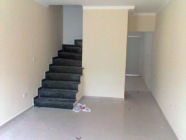 Sobrado à venda com 2 quartos, 70m² - Foto 4