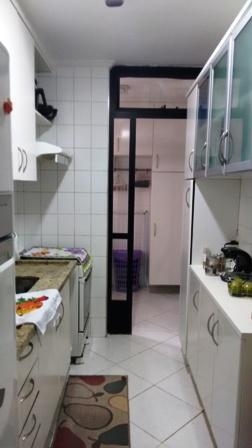 Apartamento à venda com 2 quartos, 64m² - Foto 4