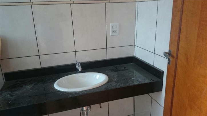 Sobrado à venda com 3 quartos, 200m² - Foto 17