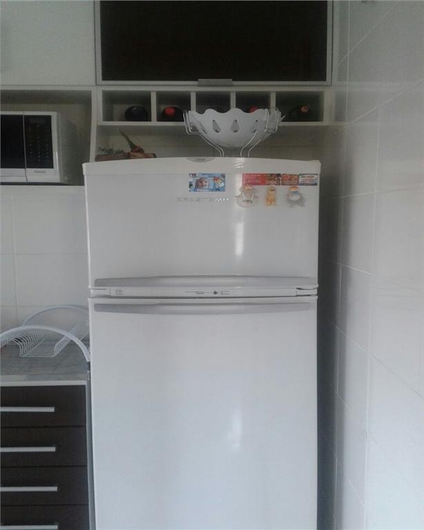 Apartamento à venda com 2 quartos, 48m² - Foto 3