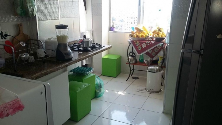 Apartamento à venda com 2 quartos, 60m² - Foto 1