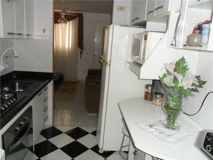 Apartamento à venda com 2 quartos, 50m² - Foto 2