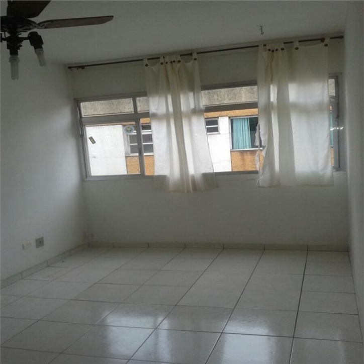 Apartamento à venda com 2 quartos, 65m² - Foto 7