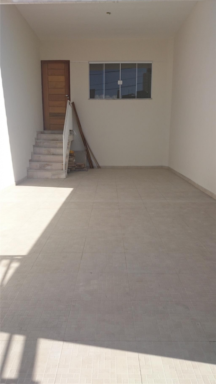 Sobrado à venda com 3 quartos, 100m² - Foto 1