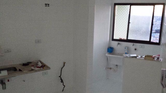 Apartamento à venda com 2 quartos, 55m² - Foto 2