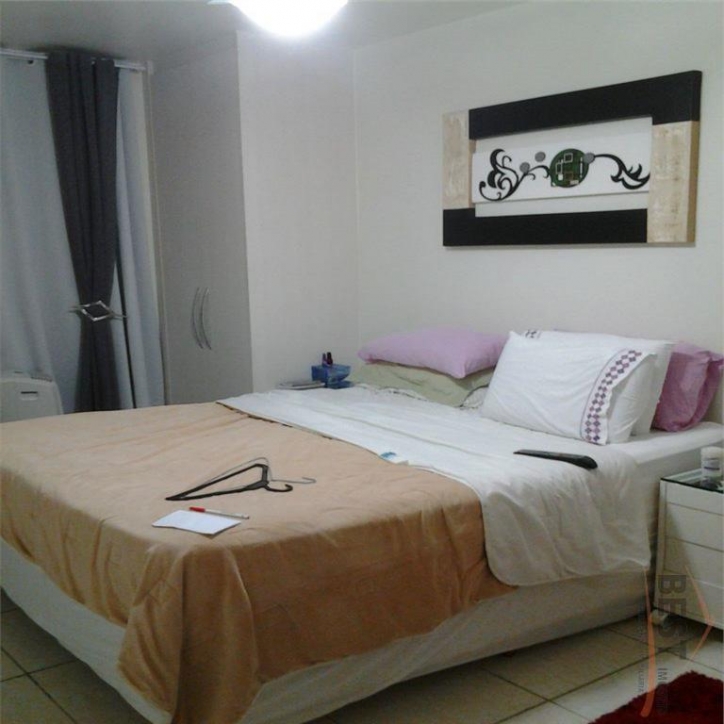 Apartamento à venda com 2 quartos, 72m² - Foto 9