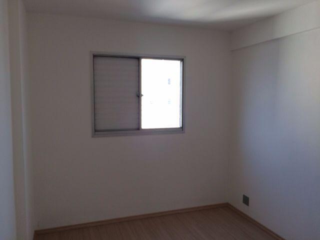 Apartamento à venda com 2 quartos, 55m² - Foto 3