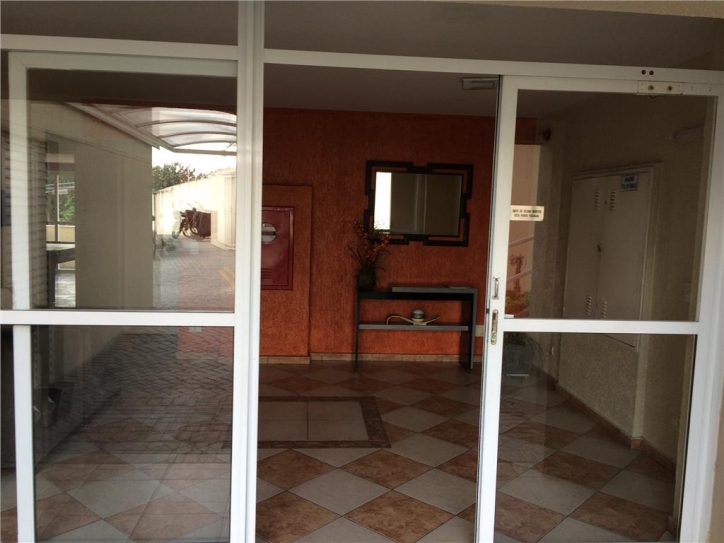 Apartamento à venda com 2 quartos, 56m² - Foto 2