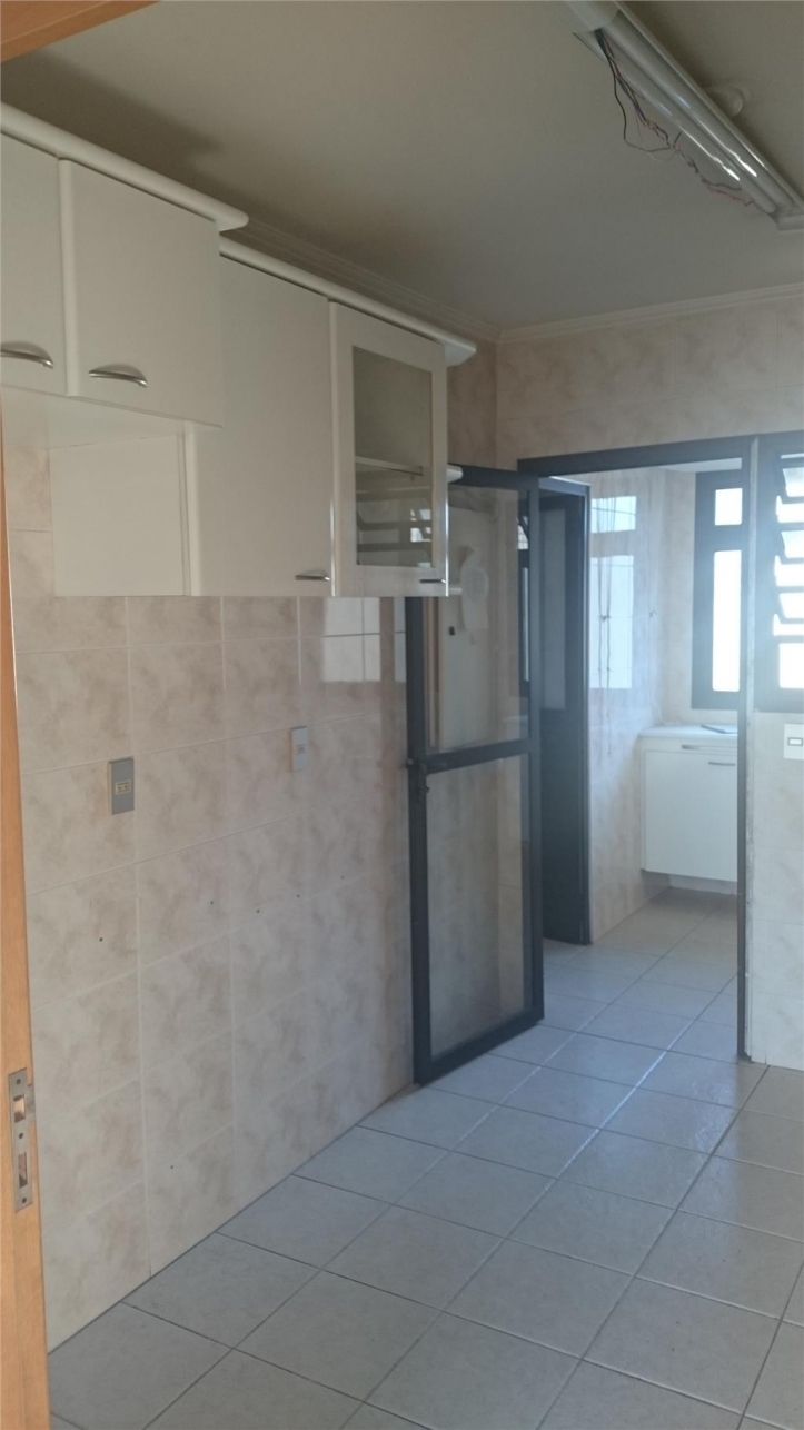 Apartamento à venda com 3 quartos, 92m² - Foto 3