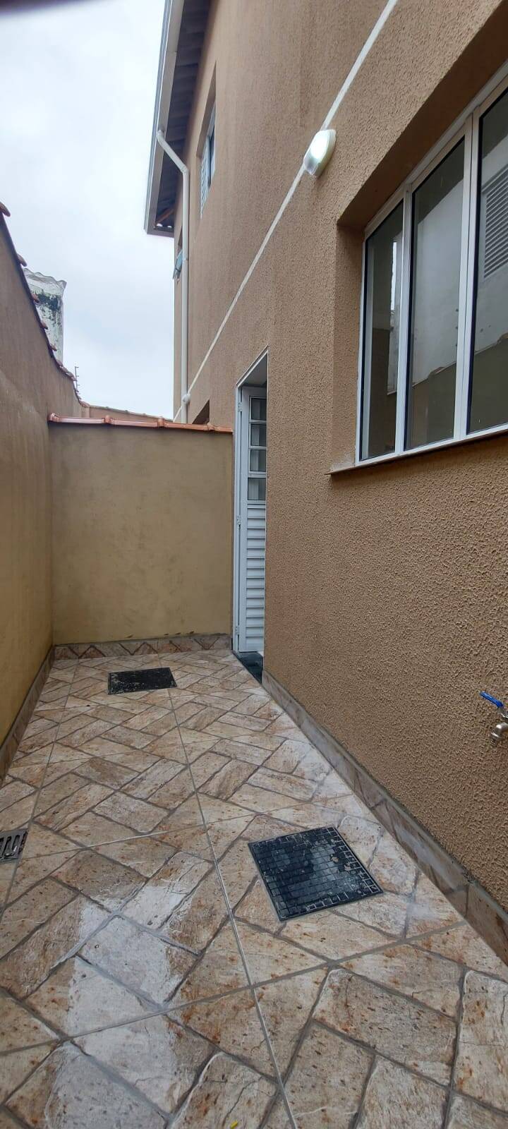 Sobrado à venda com 2 quartos, 58m² - Foto 4