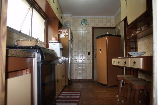 Apartamento para alugar com 3 quartos, 98m² - Foto 10