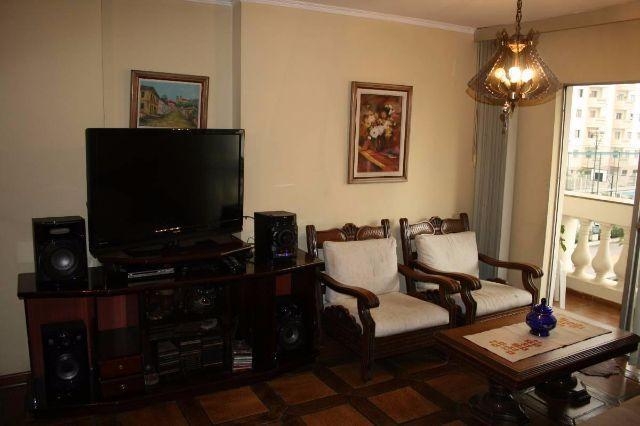 Apartamento para alugar com 3 quartos, 98m² - Foto 12