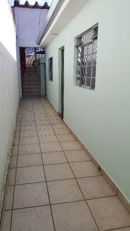 Casa à venda com 3 quartos, 80m² - Foto 1