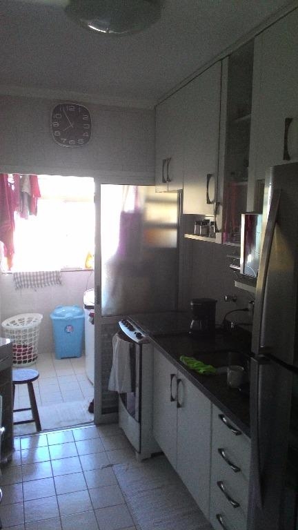 Apartamento à venda com 2 quartos, 56m² - Foto 3