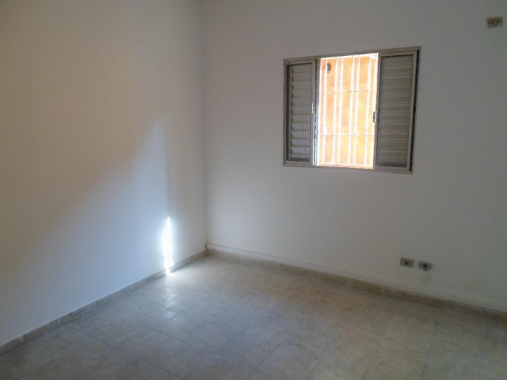 Casa para alugar com 5 quartos, 230m² - Foto 3