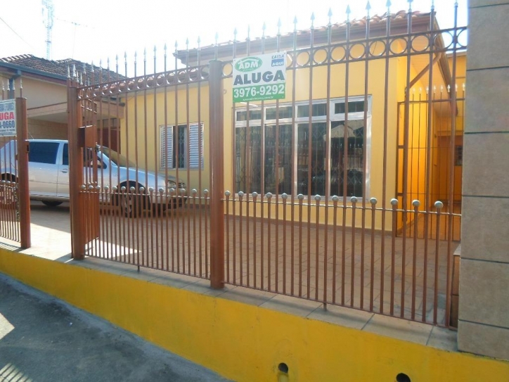 Casa para alugar com 5 quartos, 230m² - Foto 15