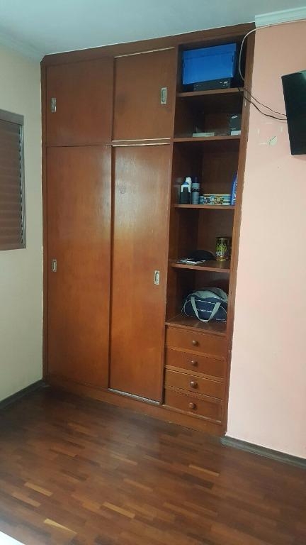 Apartamento à venda com 2 quartos, 60m² - Foto 17