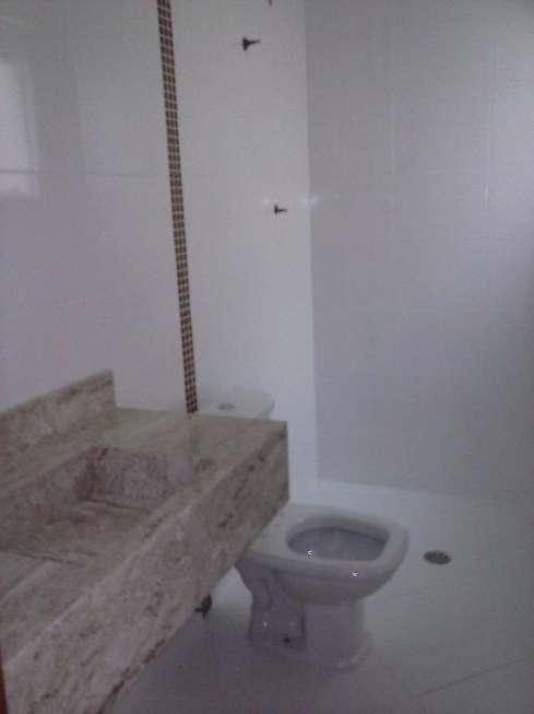 Sobrado à venda com 3 quartos, 180m² - Foto 4