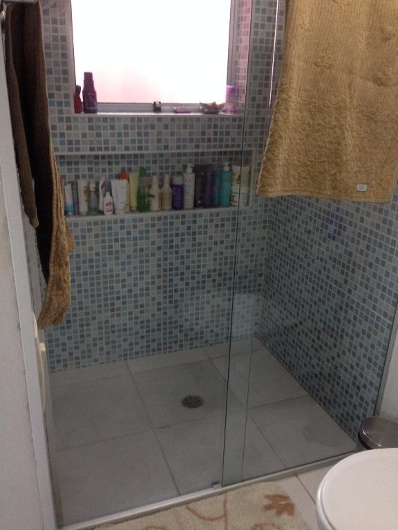 Sobrado à venda com 2 quartos, 220m² - Foto 2