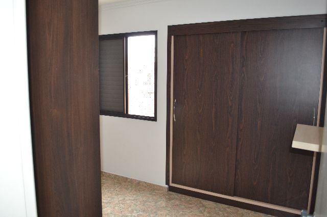 Apartamento à venda com 2 quartos, 62m² - Foto 25