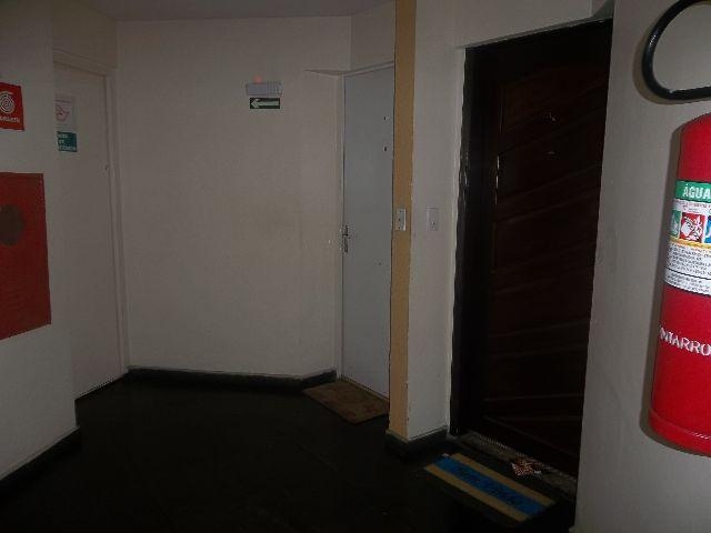 Apartamento à venda com 2 quartos, 58m² - Foto 15