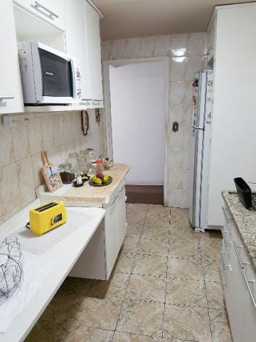 Apartamento à venda com 2 quartos, 68m² - Foto 5