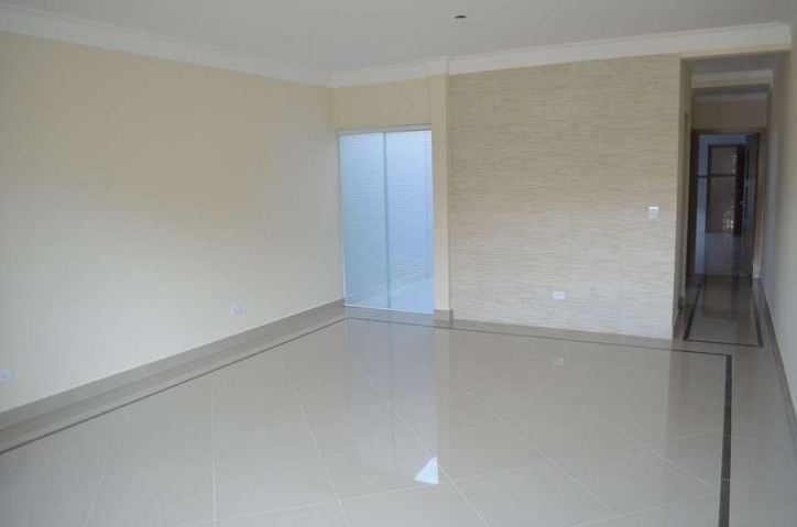 Sobrado à venda com 4 quartos, 240m² - Foto 3